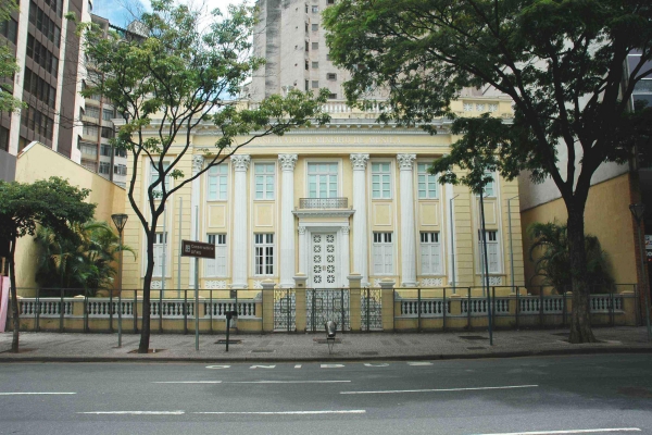 fachada-principal-do-conservatorio-mineiro-de-musicaA647F7AF-4C17-E2E4-4A41-55A5B86F5C18.jpg