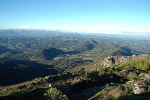 vista-da-serra-da-piedade-23E12DBE9-0F88-A8FC-C5C4-A4009845D087.jpg