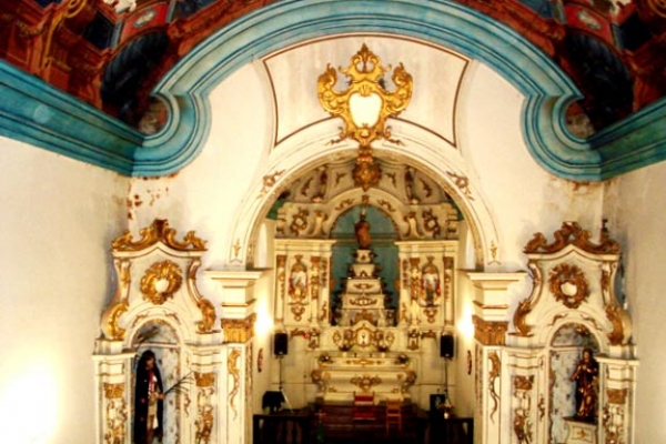 vista-geral-dos-retabulos-da-igreja-matriz-de-sao-thome9175915D-7F77-D521-FC0A-78BE52510544.jpg