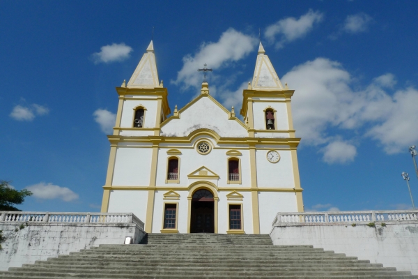 1-d-panoramica-da-igreja-matriz-de-santa-luzia7830915B-658D-A3EB-771D-60549C685865.jpg